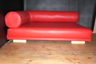 Luxus Hundesofa mit Kunstleder bezogen